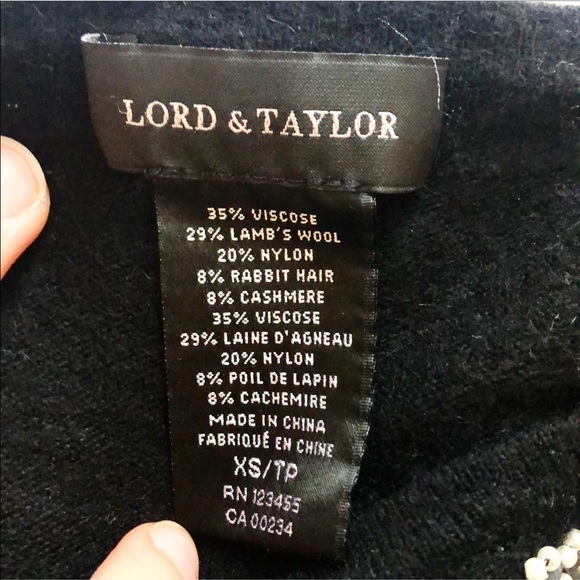 Lord & Taylor never worn sweater - Picture 3 of 3